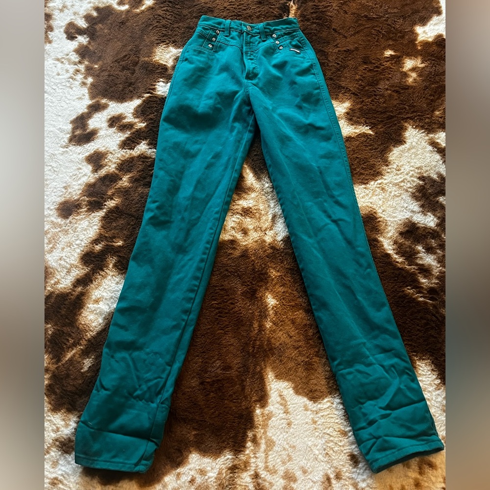 vintage rockies size 26 but has a small waist